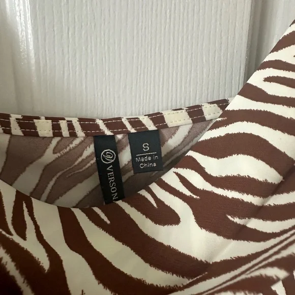 NWT VERSONA CAMI Brown/Cream ZEBRA PRINT Draped Front NWT - Picture 4 of 8